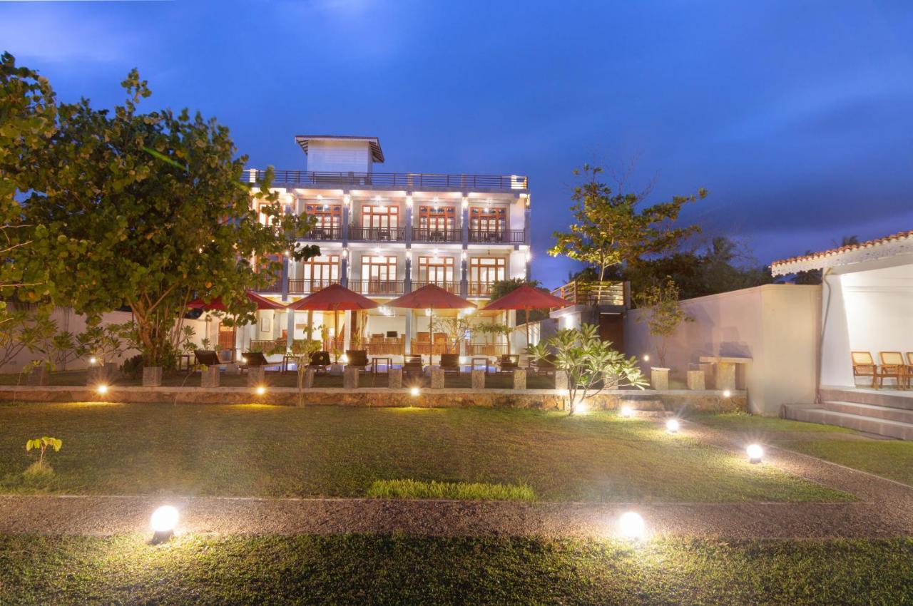 Samaraana Hotel Ahangama Bagian luar foto