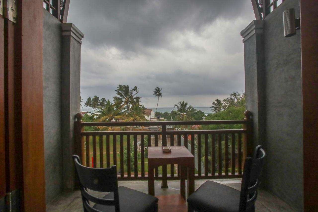 Samaraana Hotel Ahangama Bagian luar foto